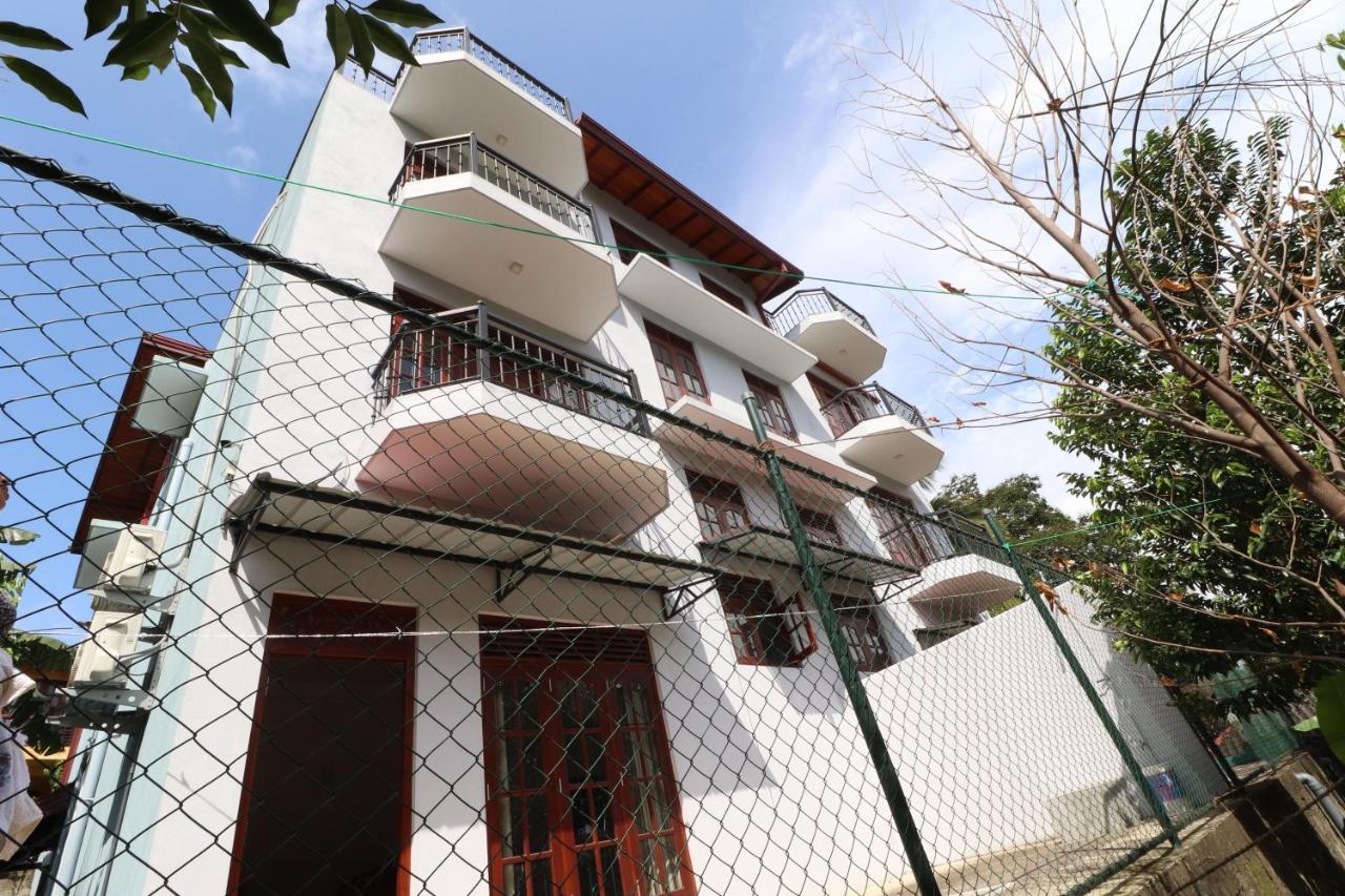 Slightly Chilled Forest Villa Sirimalwatta ภายนอก รูปภาพ