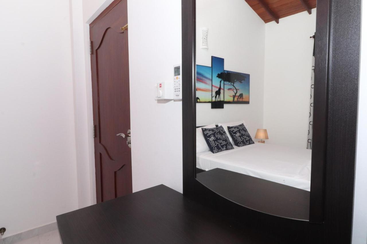 Slightly Chilled Forest Villa Sirimalwatta ภายนอก รูปภาพ
