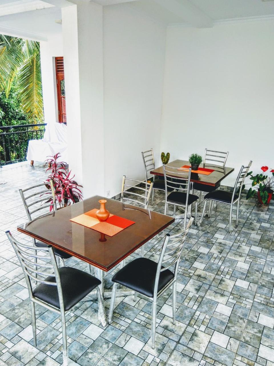Slightly Chilled Forest Villa Sirimalwatta ภายนอก รูปภาพ
