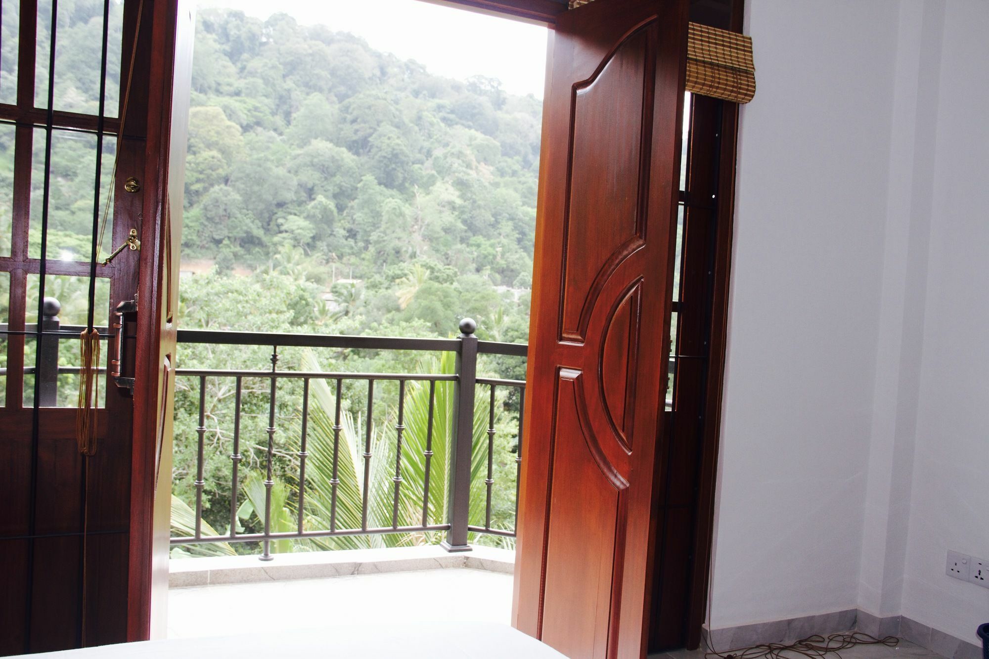 Slightly Chilled Forest Villa Sirimalwatta ภายนอก รูปภาพ
