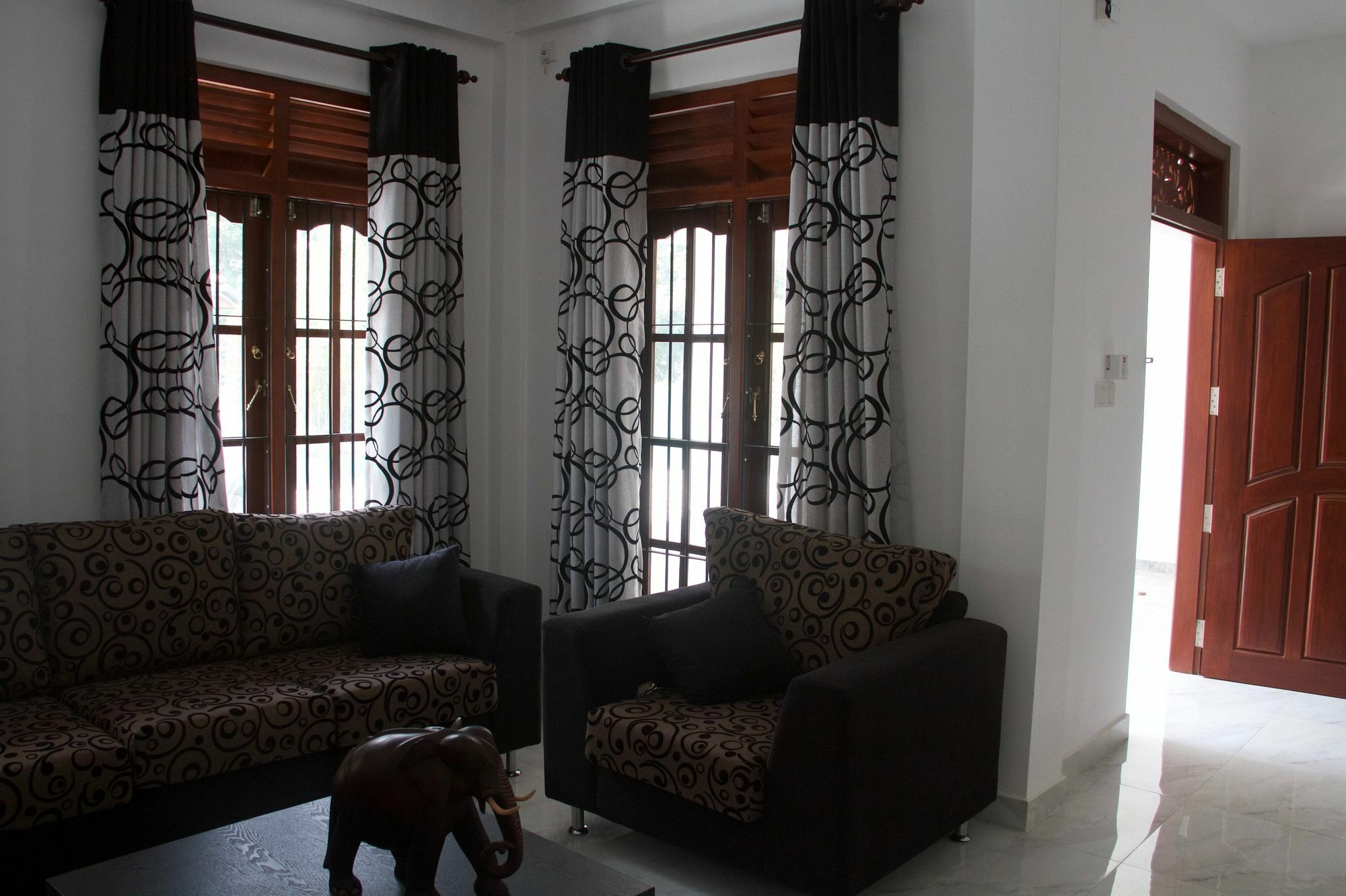 Slightly Chilled Forest Villa Sirimalwatta ภายนอก รูปภาพ